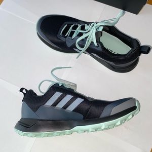 Women’s terrex adidas shoes (New)